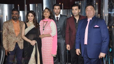 Rishi Kapoor, Neetu Singh, Ranbir Kapoor, Karan, Remo, Madhuri on the sets of Jhalak Dikhlaa Jaa Season 6 Semi Final on 3rd Sept 2013