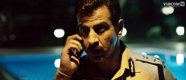 Ronit Roy in still from 2013 movie Boss shown to user 34610