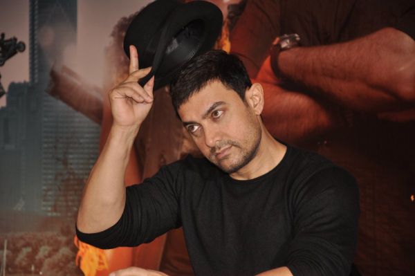 Aamir Khan talks about Dhoom 3 Ticket Prices in Yashraj Studio, Mumbai on 19th Dec 2013