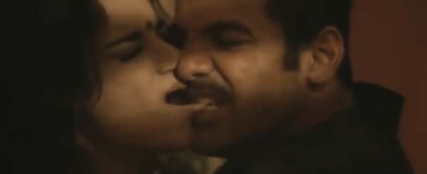 John Abraham and Kangana Ranaut Kiss in Shootout At Wadala