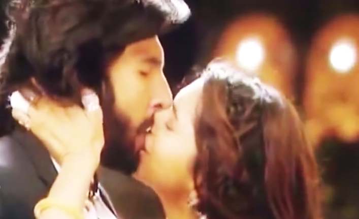 Ranveer Singh and Deepika Padukone Kiss in Ram-leela