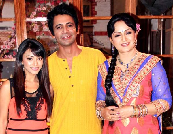 Sunil Grover and Upasna Singh