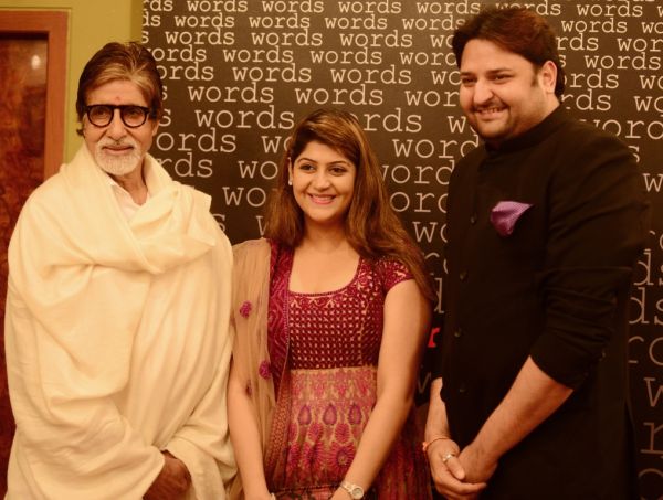 Shri Amitabh Bachchan, Mr. Mohit Kamboj with wife at felicitation of Shri Amitabhji with Bullion Gold Star of the Century Award