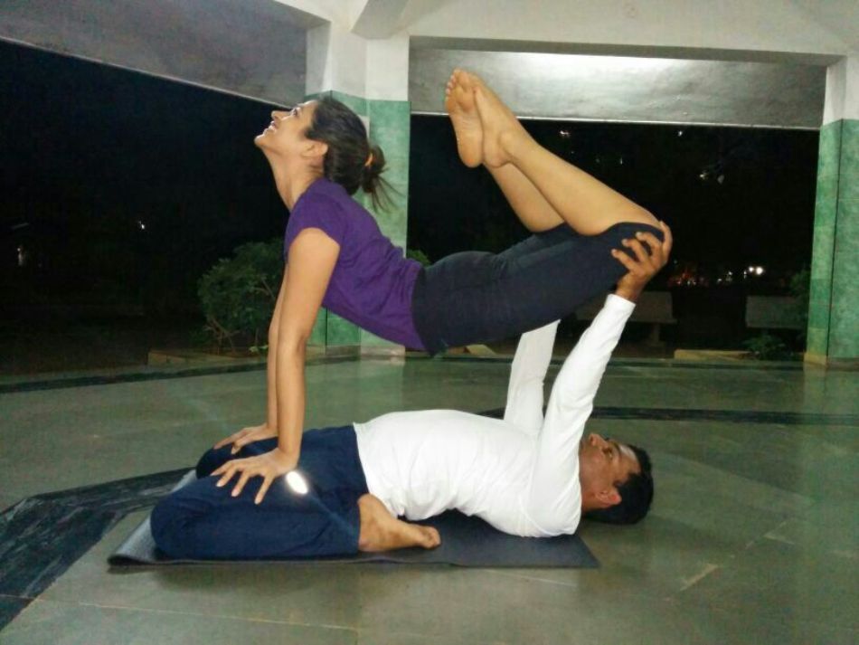 Shraddha Das with her Yoga guru Vikash Kumar