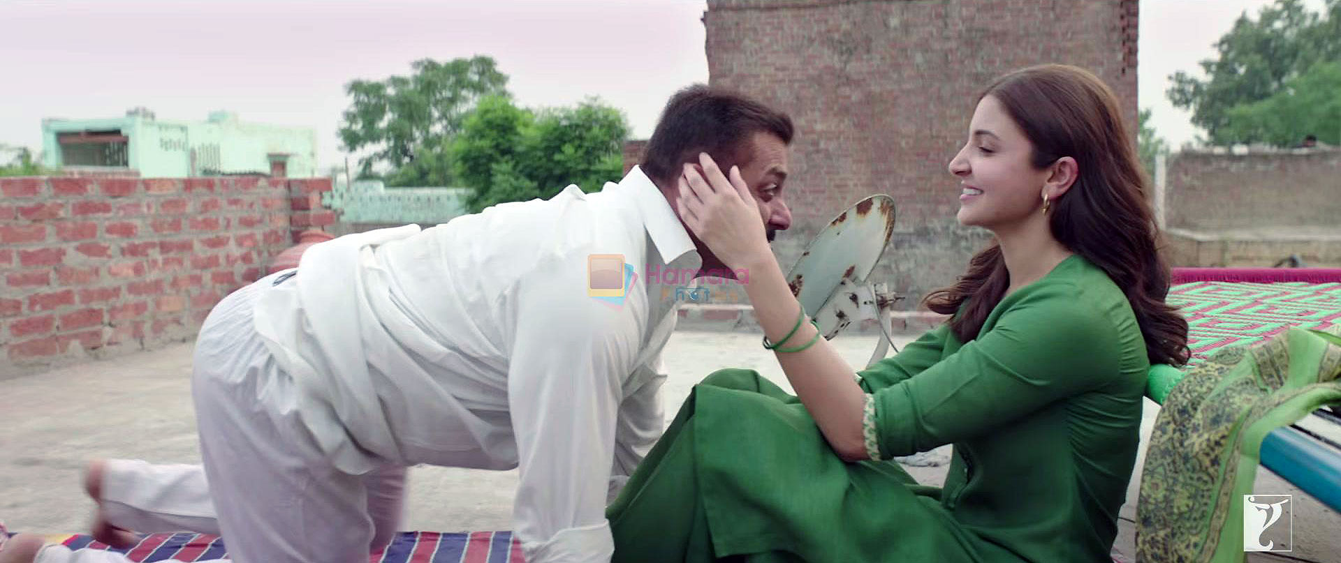 Anushka Sharma and Salman Khan in Sultan Movie Still