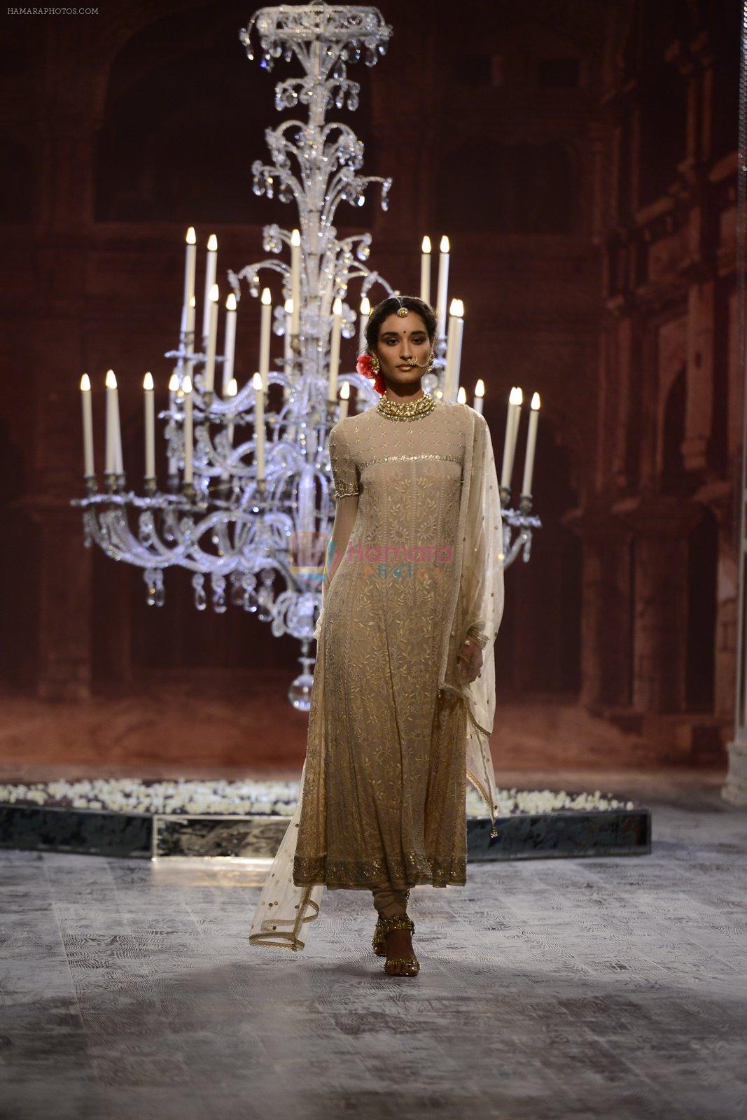 Model walk the ramp for Tarun Tahiliani show at the FDCI India Couture Week 2016 on 21st July 2016