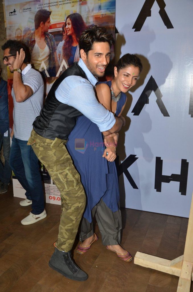 Sidharth Malhotra, Nitya Mehra promote film Baar Baar Dekho on August 2nd 2016