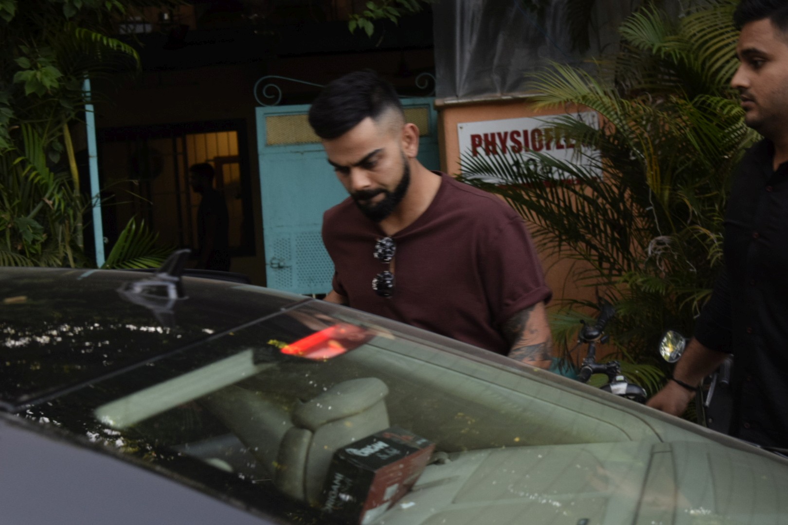 Virat Kohli Spotted At Versova 1667