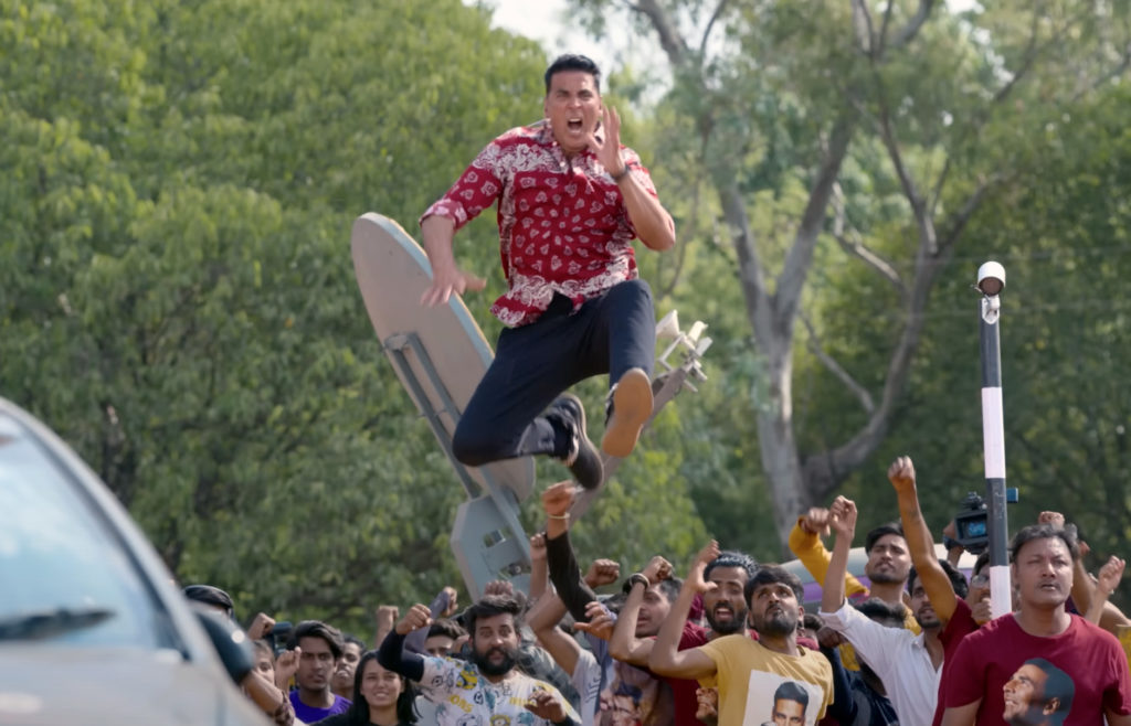Akshay Kumar Flying in Selfiee
