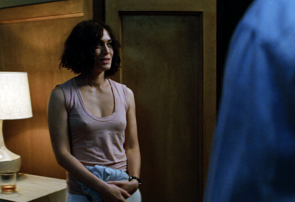 Lizzy Caplan as Alex Forrest in S01E02 of Fatal Attraction