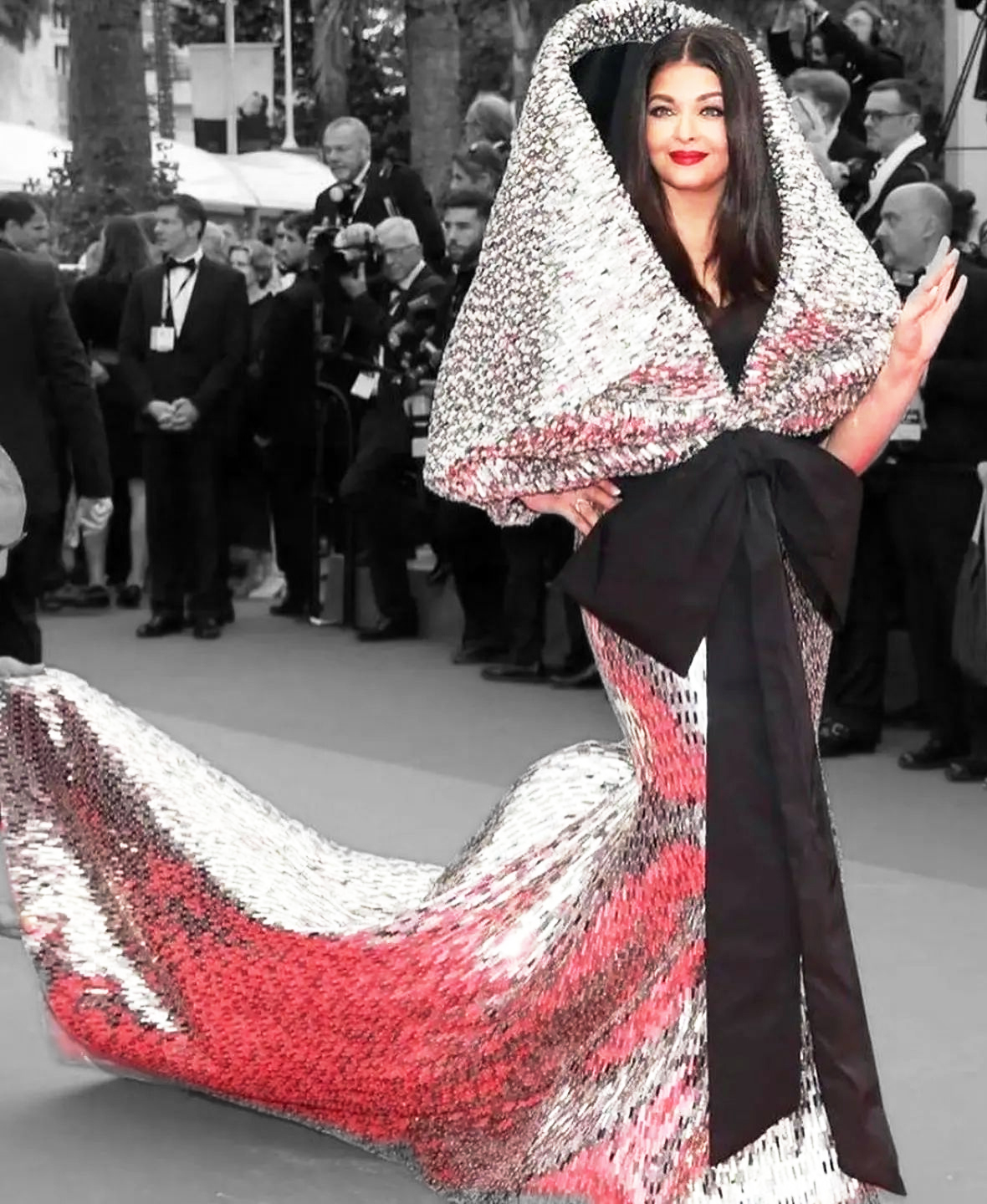 Aishwarya Rai Bachchan Honors Sophie Couture at Cannes 2023