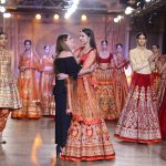 Divya Khosla Walks For Reynu Taandon at the FDCI India Couture Week 2016 (5)