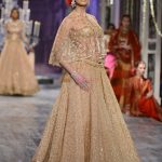 Model walks the ramp for Tarun Tahiliani show at the FDCI India Couture Week 2016 on 21st July 2016 (10)