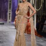 Model walks the ramp for Tarun Tahiliani show at the FDCI India Couture Week 2016 on 21st July 2016 (3)