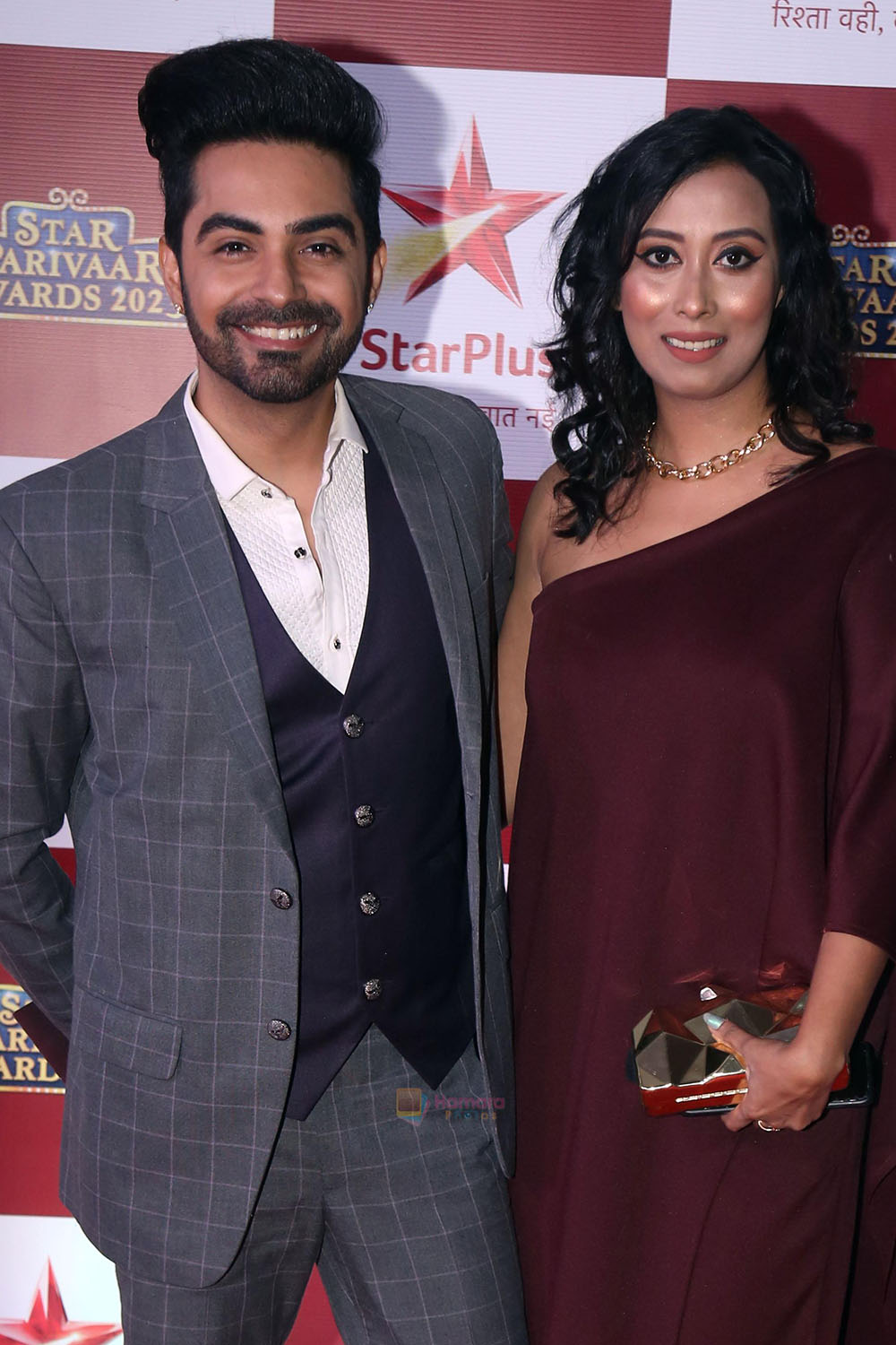 Soumita Das and Paaras Madaan at the Star Parivaar Awards 2023 on 8th Sept 2023