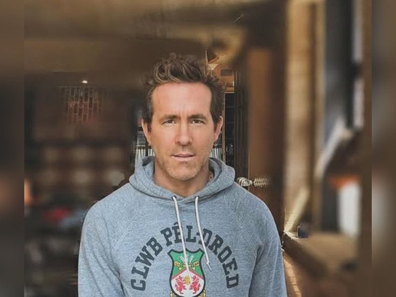 Ryan Reynolds’ CareerChanging Advice from Richard Curtis