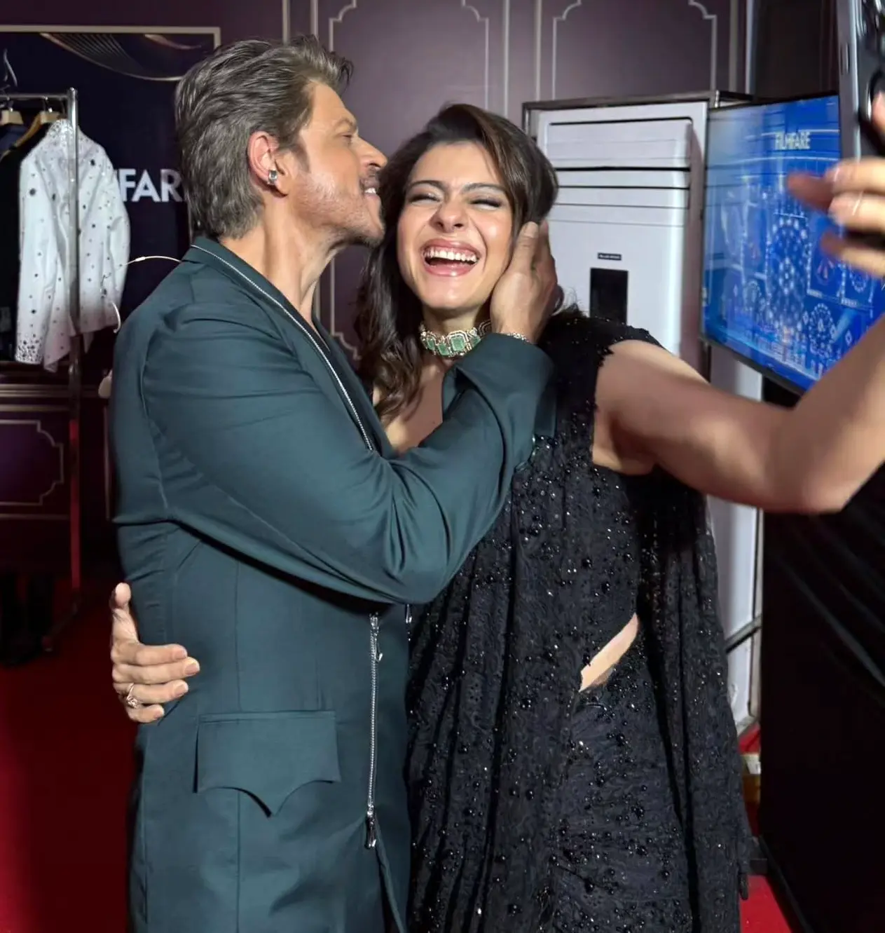 Dvd Rab Ne Bana Di Jodi Rani Mukherjee Chalo Ishq Ladaaye Govinda, Rani  Bollywood Hindi Movie, image size:1263x1331